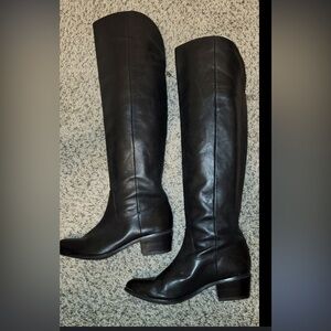INC black itk boots 👢 with zippers
